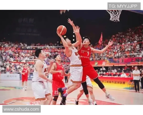 布赖顿与斯托克城激战正酣比分揭晓引发球迷热议